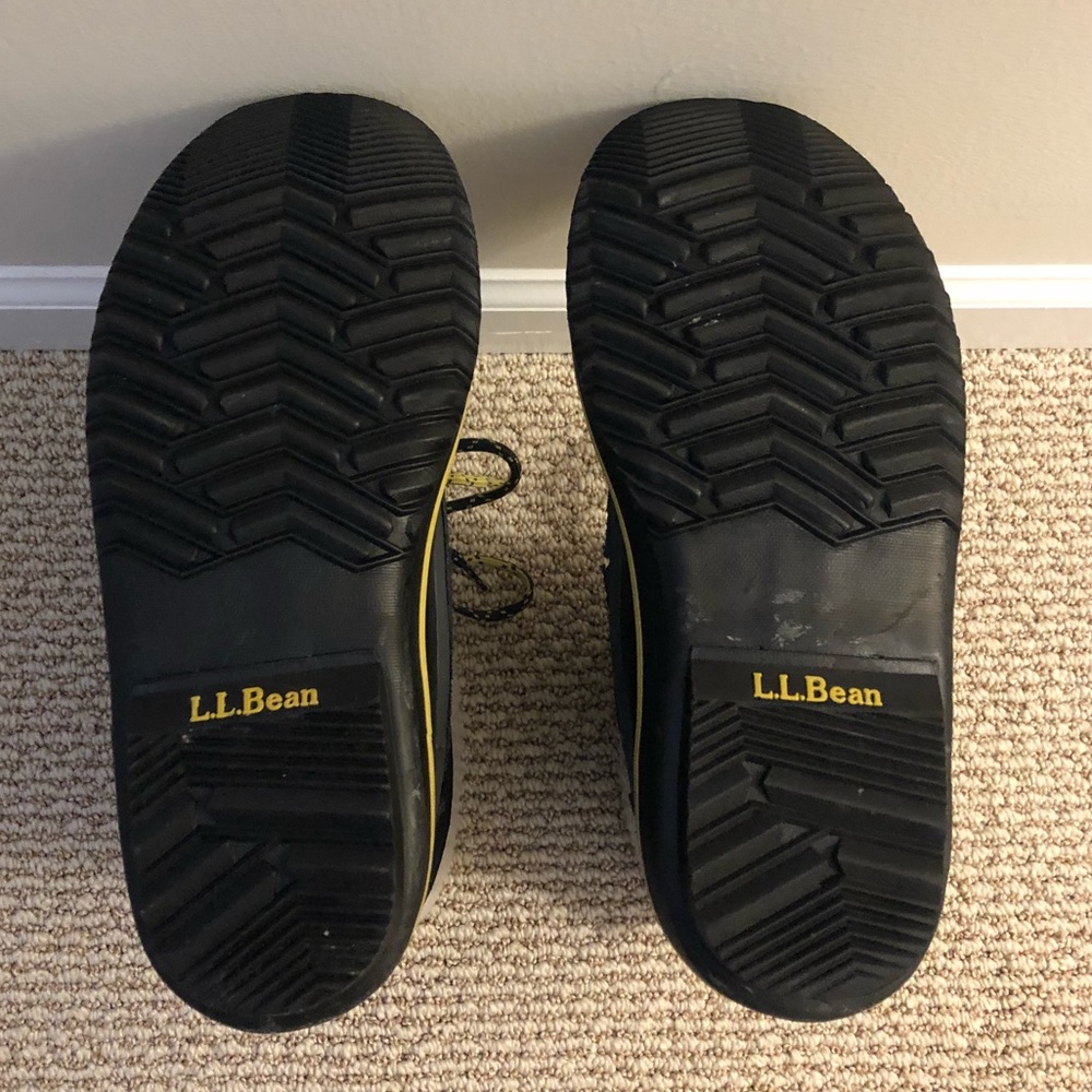 L.L. Bean snow boots - Picture 2 of 3